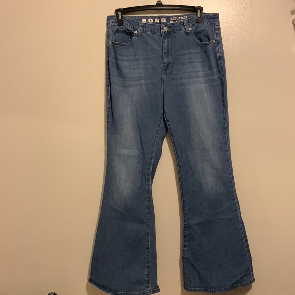 Lace-Up Back Flare Jeans